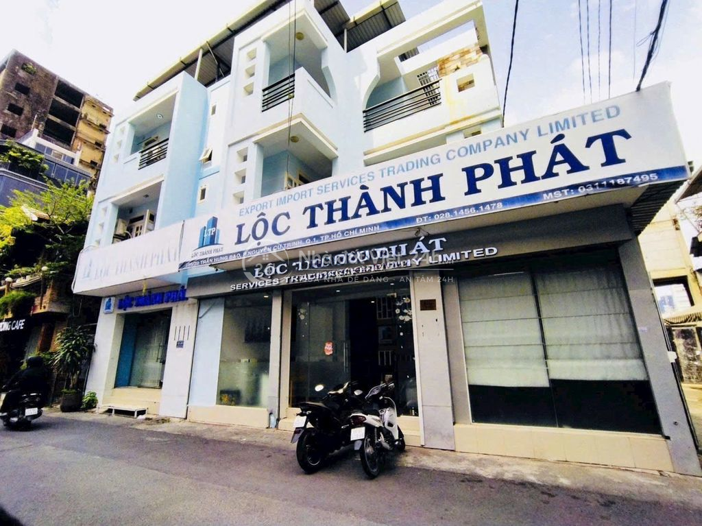 NGANG 15M, HƠN 450M2 SỬ DỤNG - SỐ 286 TRẦN HƯNG ĐẠO, QUẬN 1.!!