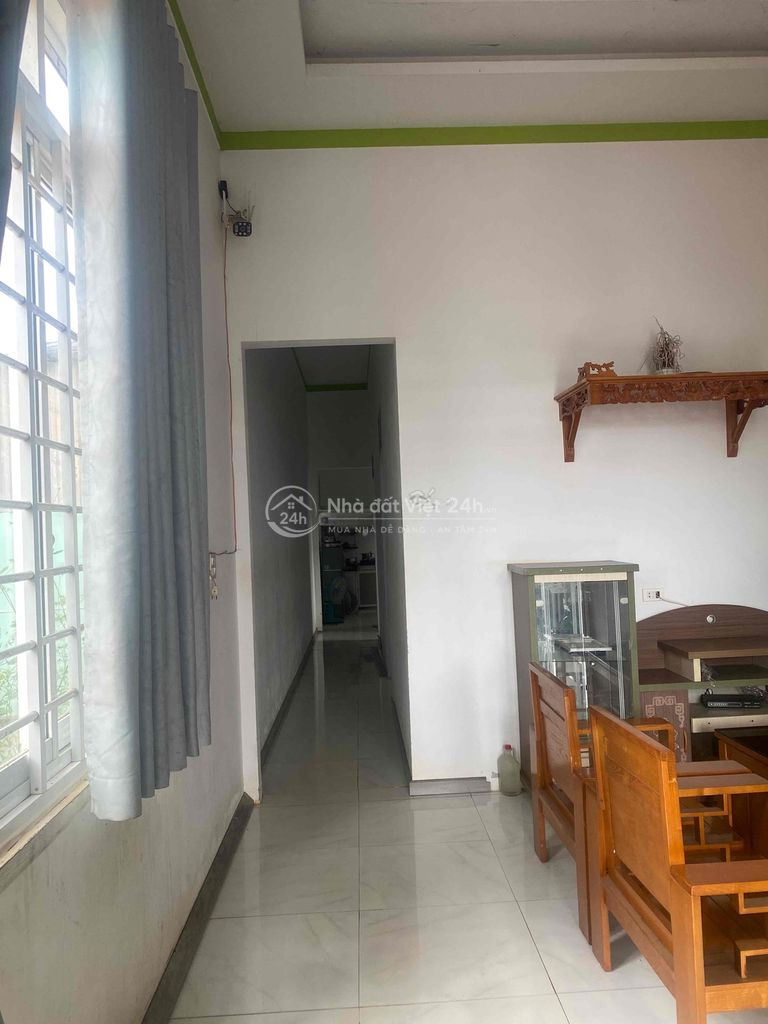 Cần bán nhà ở kèm đất full thổ cư và nội thất