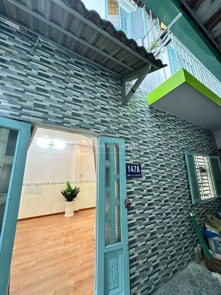 Nhà sát mặt tiền Thạnh Xuân 21 dt 4x7m 1 lầu 2pn