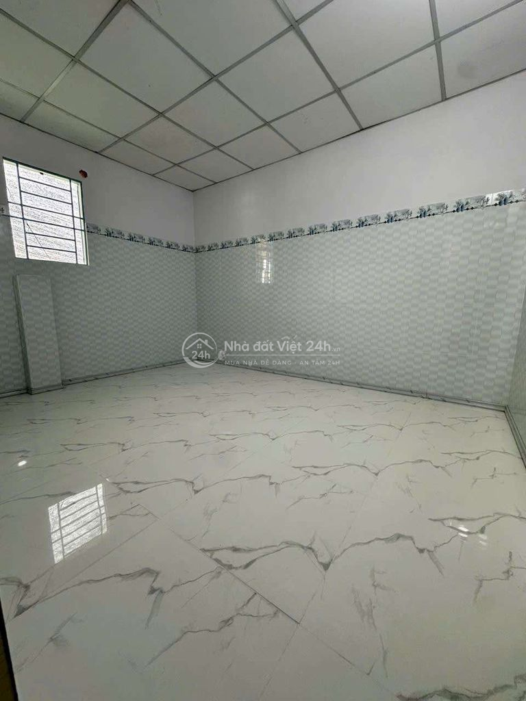 Nhà sát mặt tiền Thạnh Xuân 21 dt 4x7m 1 lầu 2pn