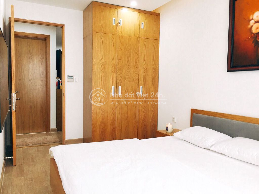 Bán căn hộ Kingston Residence  - 83m2, 2PN, giá 7.9 tỷ, full nội thất