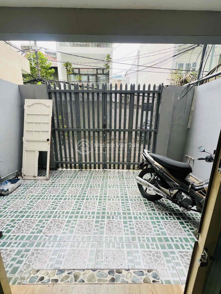 Chính chủ cần bán gấp nhà hẻm xe tải đẹp Nguyễn Cửu Vân, Bình Thạnh