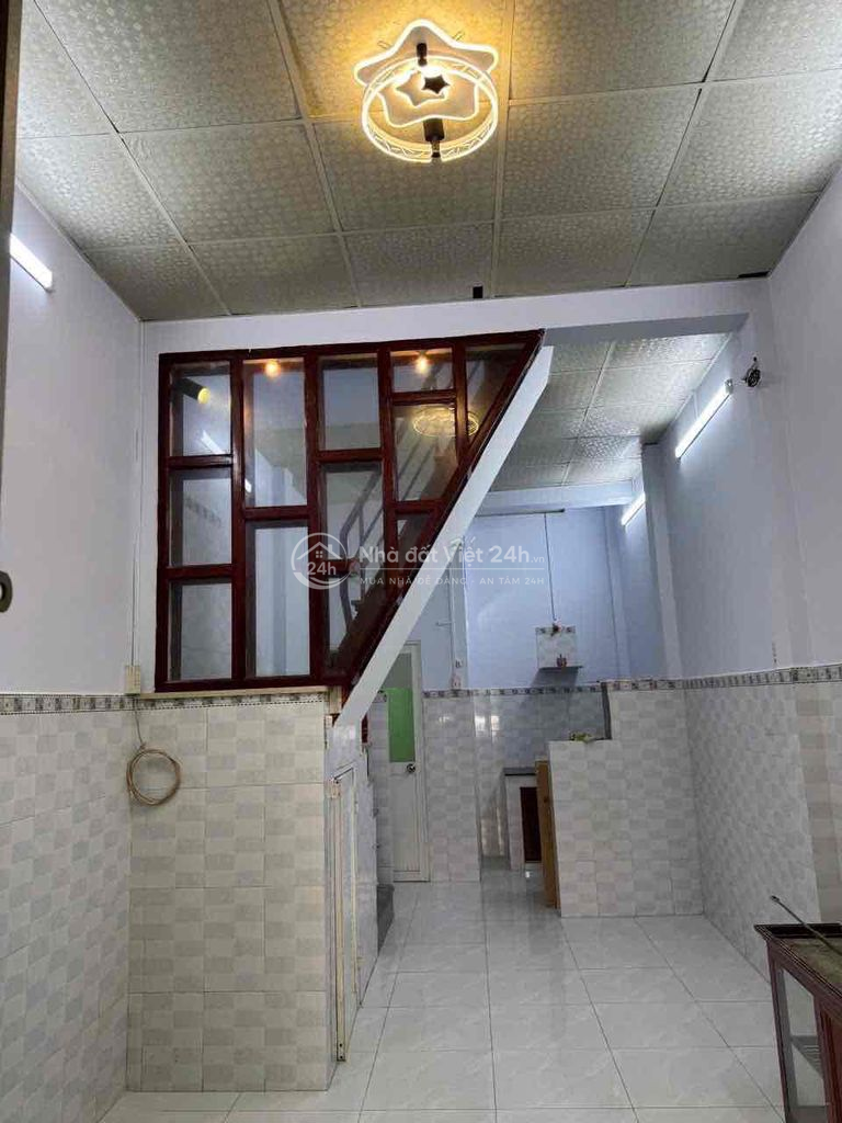 cần bán nhà