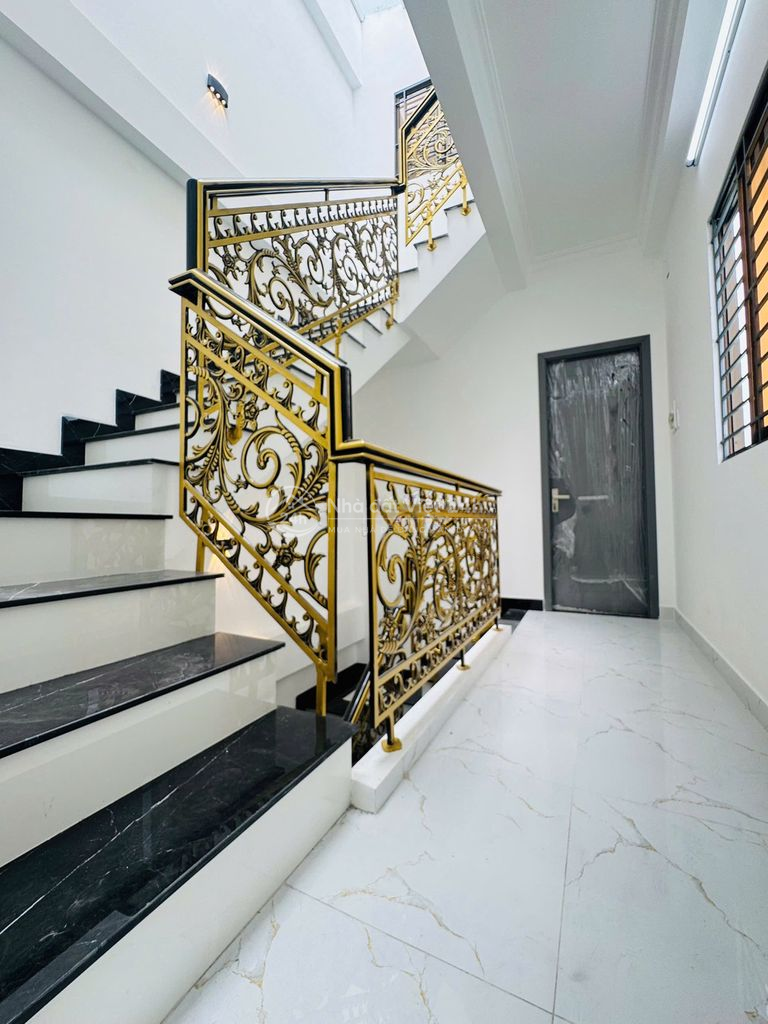 NHÀ 4 TẦNG 2 MT HẺM KHU NHÀ LÔ HƯNG PHÚ P10 Q8 3X20M 4PN 4WC