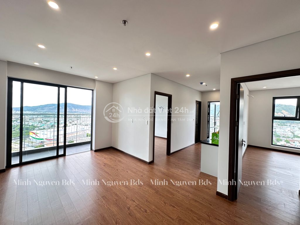 Bán căn góc 2PN MIA Center Point tầng 23 view biển chỉ 3,33 tỷ