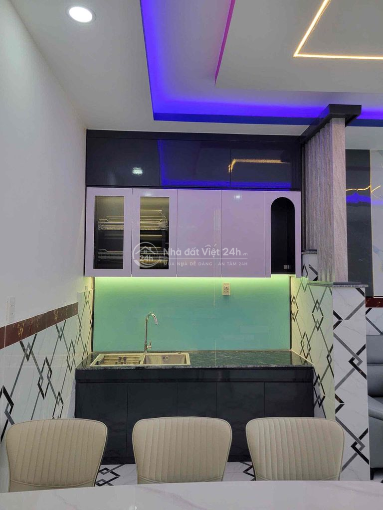 Nhà Cực Xinh Giảm Sâu 2ty499 còn 2ty250 SHR - Hoàn Công Sẵn