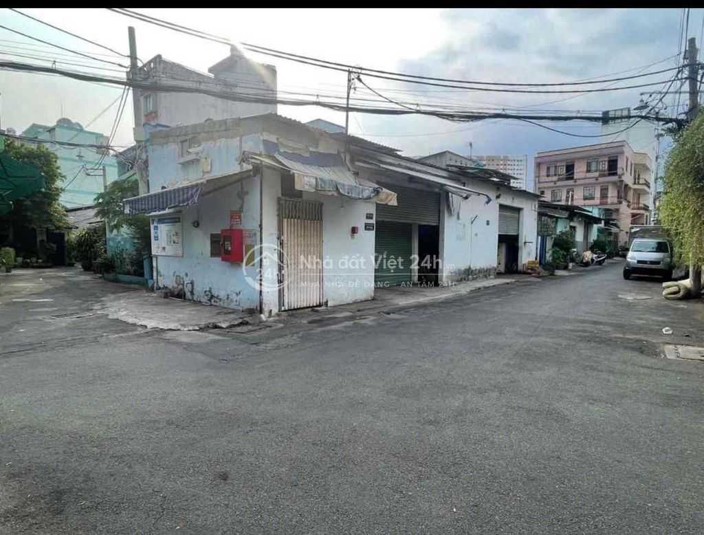Bán nhà  mặt tiền