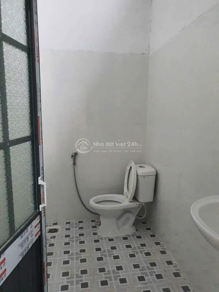 Cho thuê kho 200 m2 trục chính khu Phú An tiện văn phòng 12 triệu