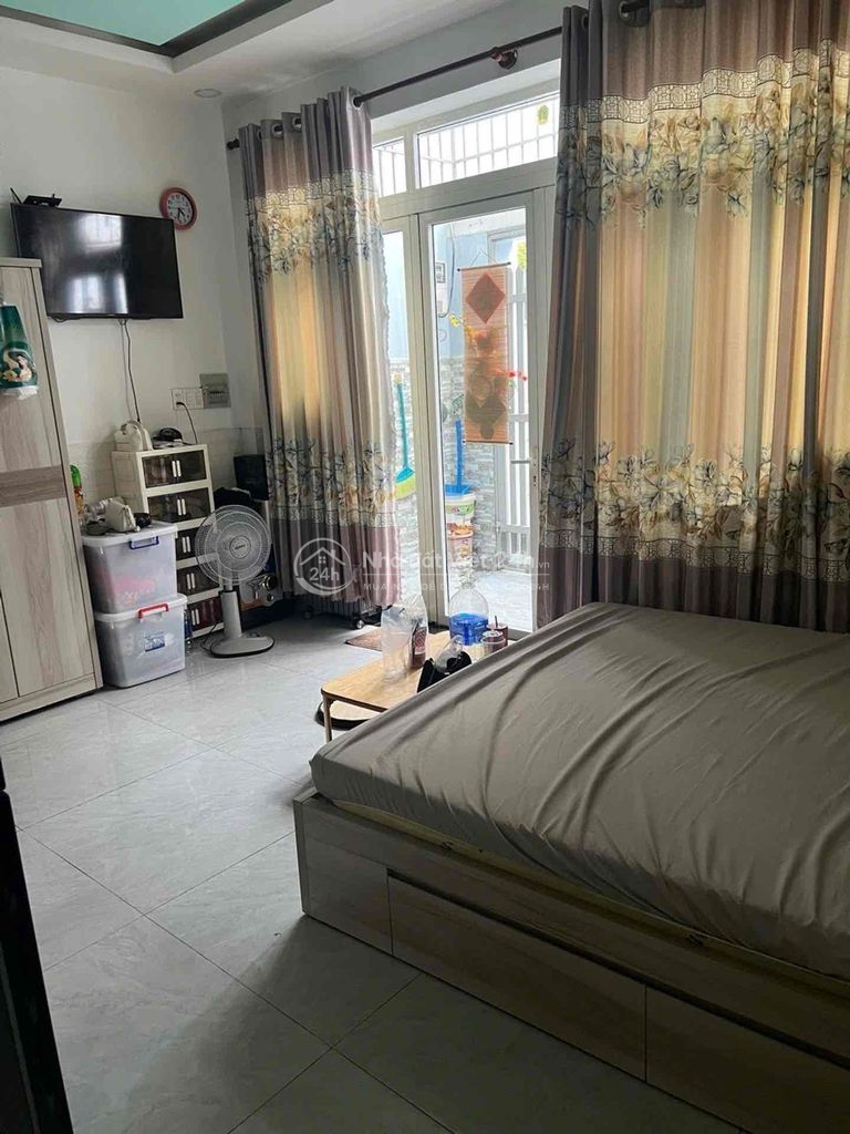 Cần bán căn hẻm xe hơi Phan Văn Trị- 4.5x21, nở hậu 6.5