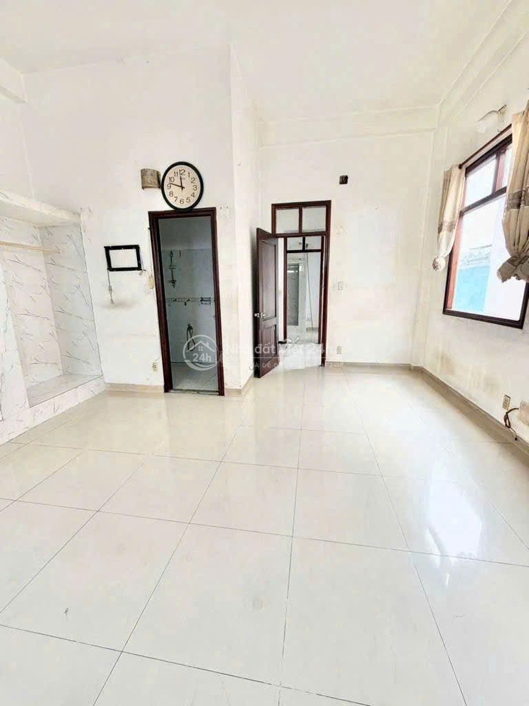 Bán nhà đẹp có 4 phòng đường Trần Xuân Soạn, giá 5,65 tỷ