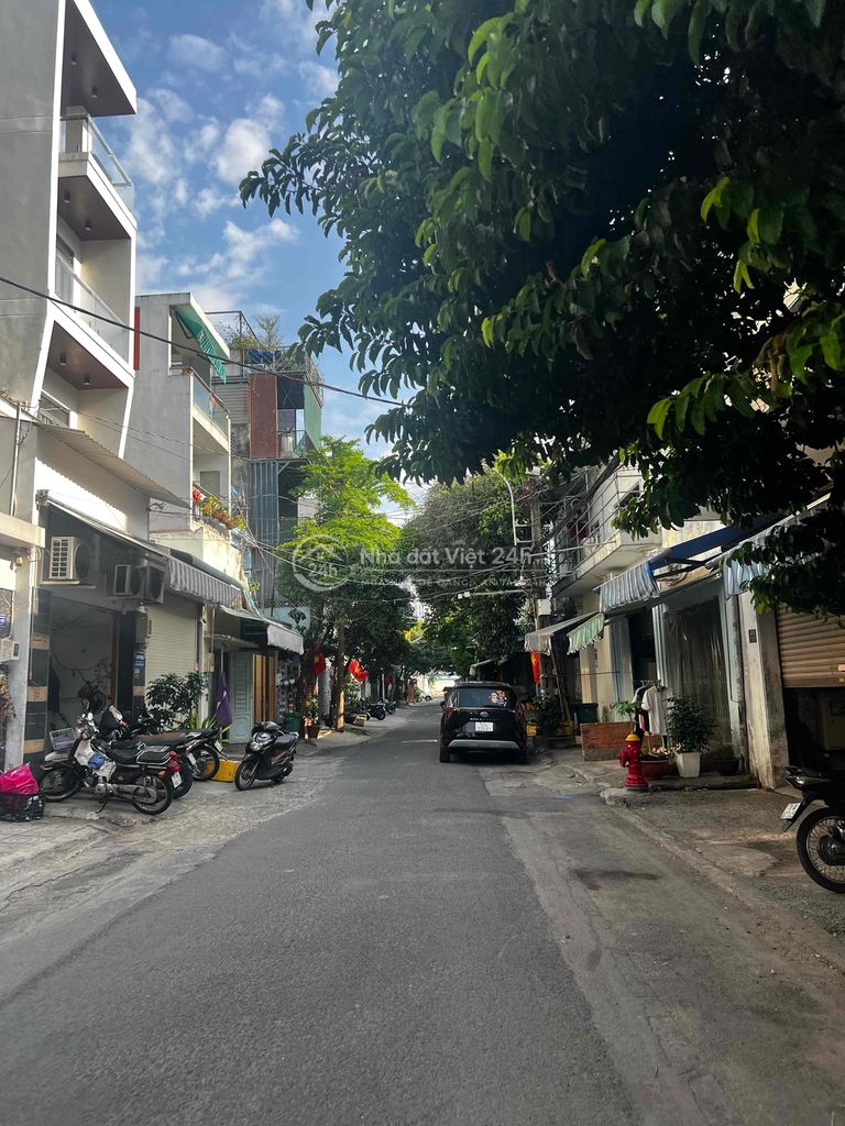 Nhà 4 tầng 72m2 hẻm 10m thông Thoại ngọc Hầu tân phú mới