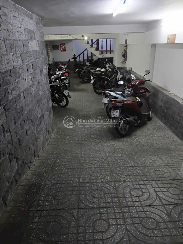 Bán rẻ nhà mt Trần Xuân Soạn 220m2, giá chỉ 33 tỷ