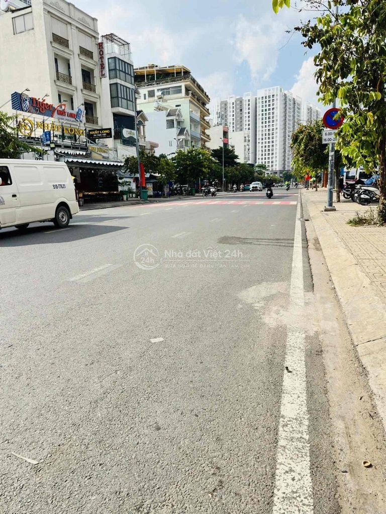 BÁN NHÀ KHU ẨM THỰC TÔ HIỆU - 4x18m - GẦN ĐẦM SEN - HẺM XE TẢI TRÁNH