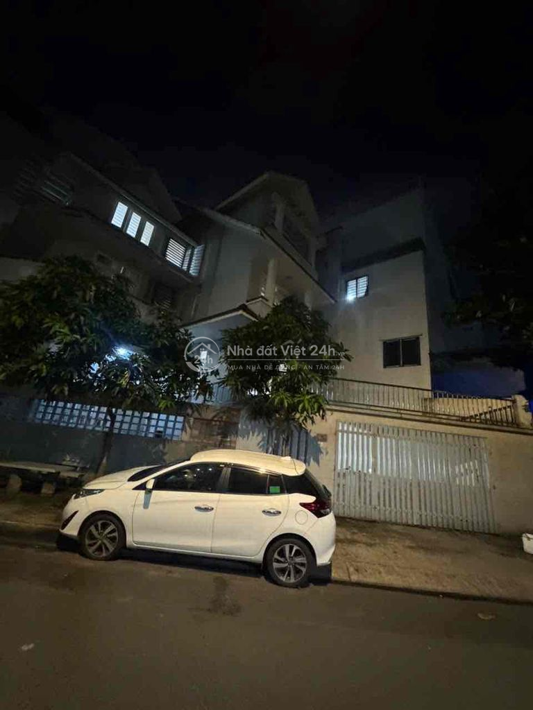 Nhà NC DT siêu to nup hẻm Phạm Văn Chiêu P14