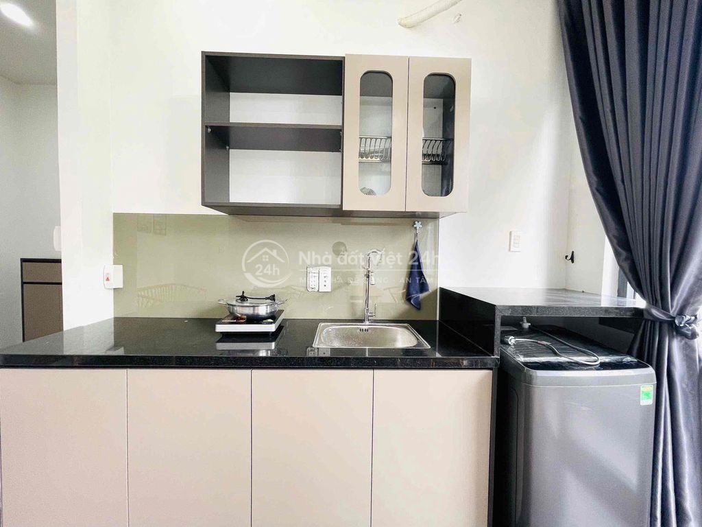Chính chủ cho thuê căn hộ 1 PN mặt tiền Ngô Quyền full nội thất