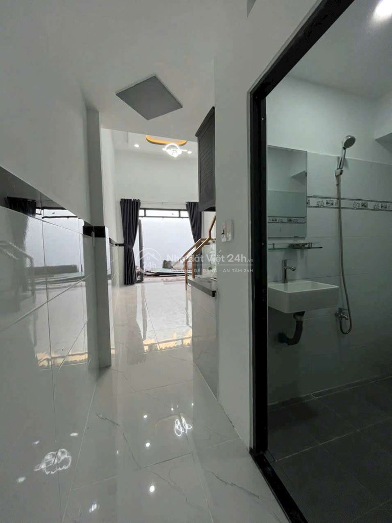Cho Thuê Nhà Mới 3,3x11 1lửng 2pn 2wc