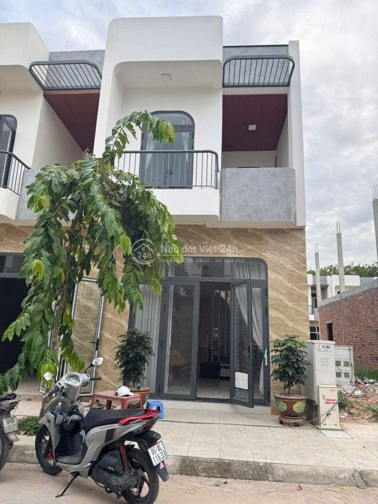 Bán nhà trong KDC điện âm ngay chợ Bà Tri, Tân Uyên chỉ 2ty5