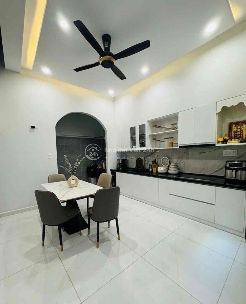 Nhà HXH thông 68m2, 4PN, gần Coopmart Phú Lâm, Tân Hoà Đông, chỉ 4tỷ85