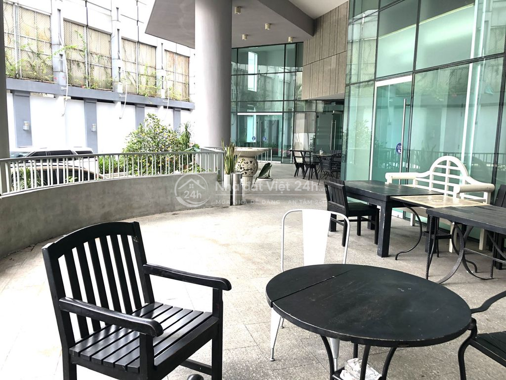 Cho thuê mặt bằng kinh doanh cà phê tại tầng trệt toà nhà