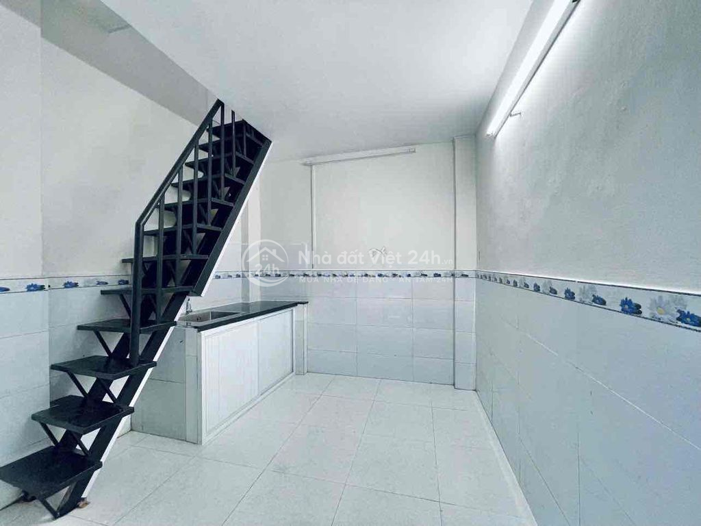 chính chủ bán nhà chợ Lý Thường Kiệt , gần ngã 5 chuồng chó