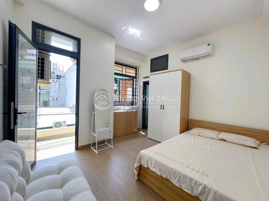 Studio Ban Công Rộng_Phan Xích Long_Gần Chợ Tân Định_Cầu Bông_Quận 1