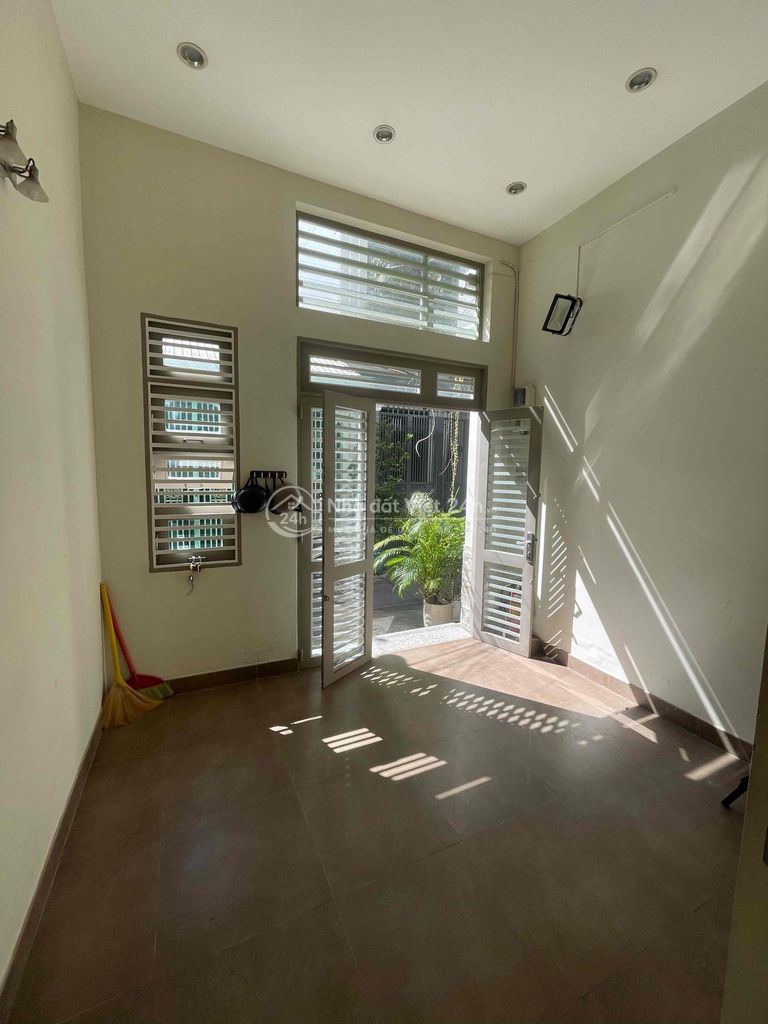 🏡 CHO THUÊ NHÀ NGUYÊN CĂN – 304A HAI BÀ TRƯNG, TÂN ĐỊNH, QUẬN 1