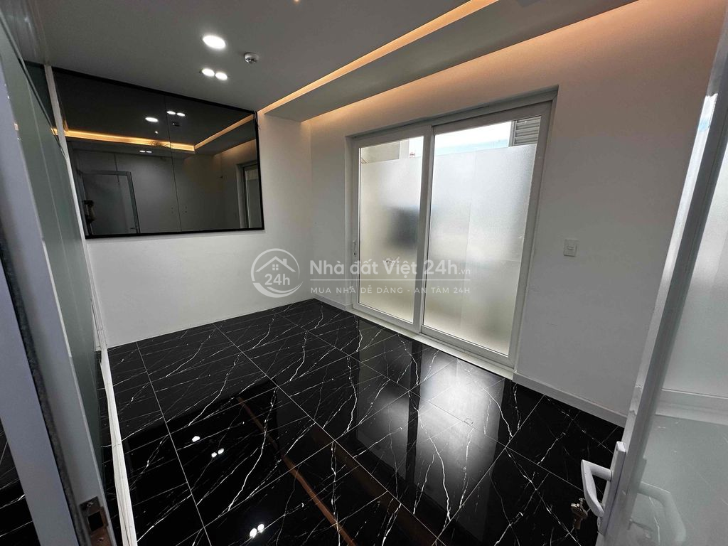 Chính Chủ Cho Thuê Căn Shophuose Căn Hộ Moonlight Park View 120m2