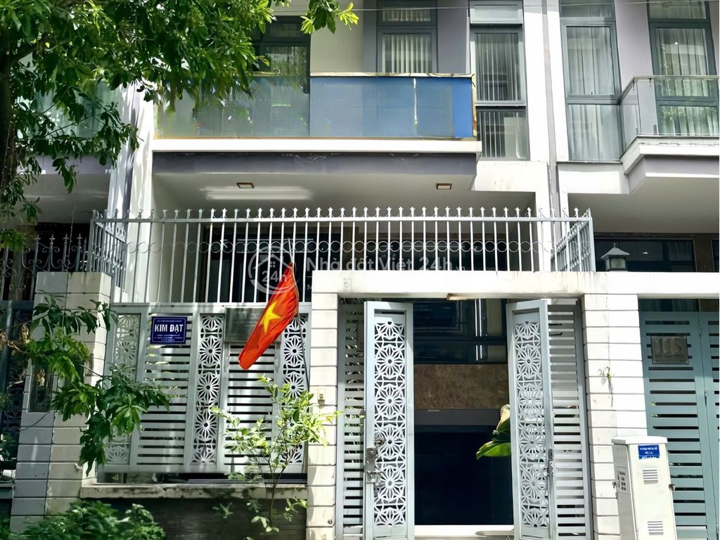 Cho Thuê Văn Phòng 204m² Trệt + Lầu 1 Giá Chỉ 21 Triệu - Vạn Phúc City