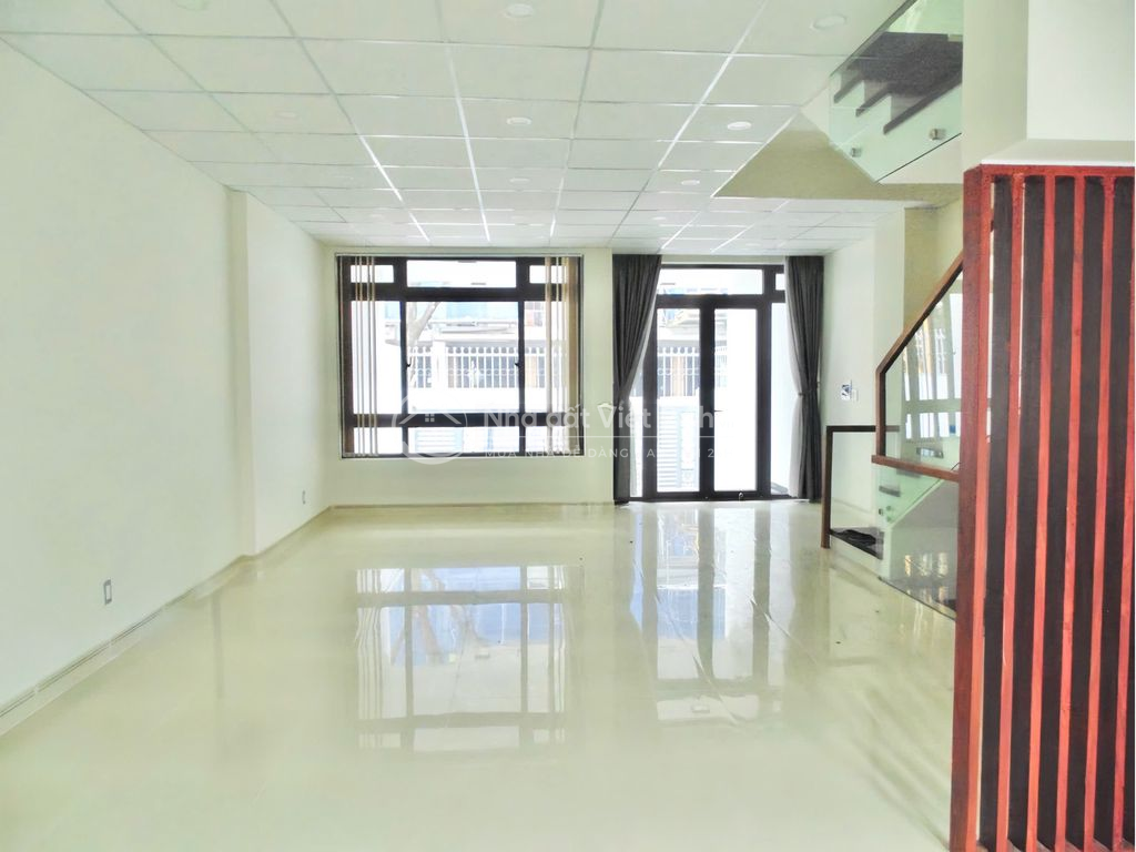 Cho Thuê Văn Phòng 204m² Trệt + Lầu 1 Giá Chỉ 21 Triệu - Vạn Phúc City