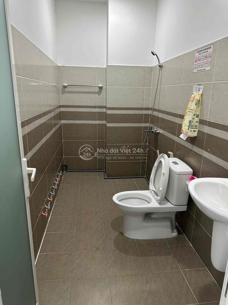 Cho thuê nguyên sàn văn phòng Cityland giá 11tr