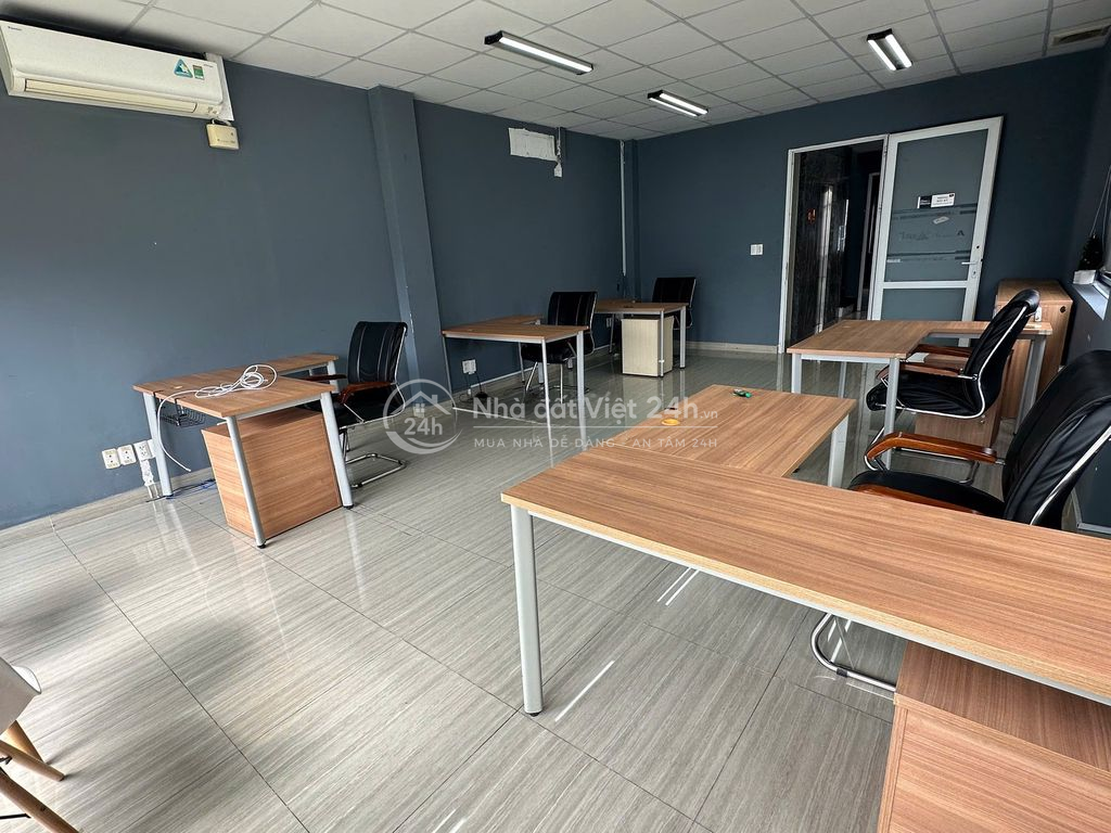 CHO THUÊ VĂN PHÒNG KDT VẠN PHÚC CITY 8.5TR FULL NỘI THẤT NHƯ HÌNH