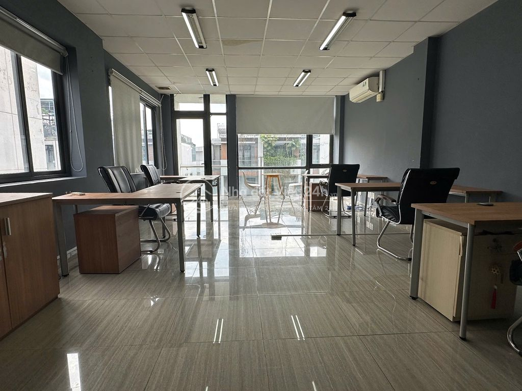 CHO THUÊ VĂN PHÒNG KDT VẠN PHÚC CITY 8.5TR FULL NỘI THẤT NHƯ HÌNH