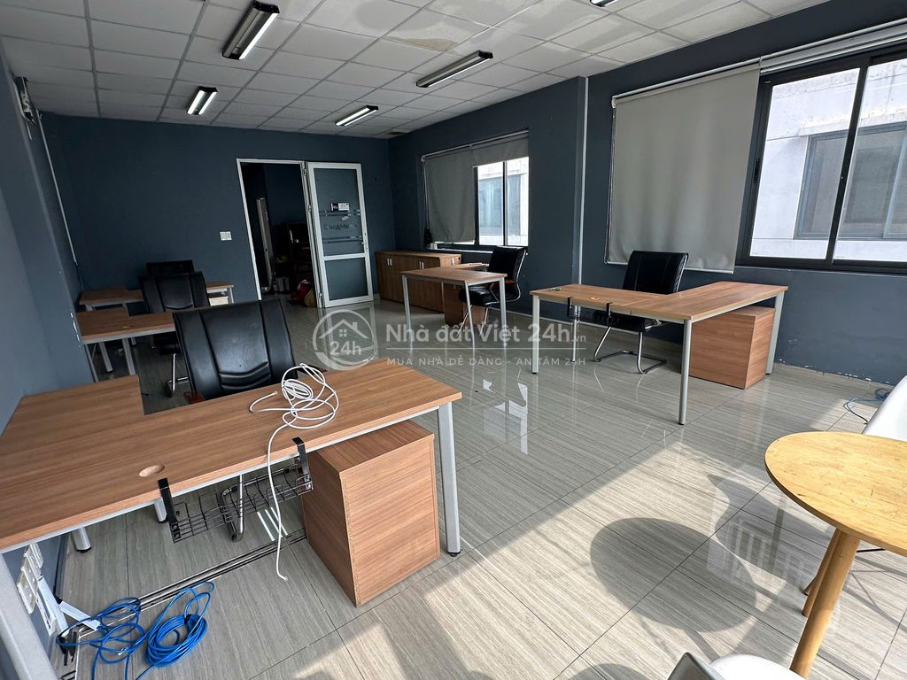 CHO THUÊ VĂN PHÒNG KDT VẠN PHÚC CITY 8.5TR FULL NỘI THẤT NHƯ HÌNH