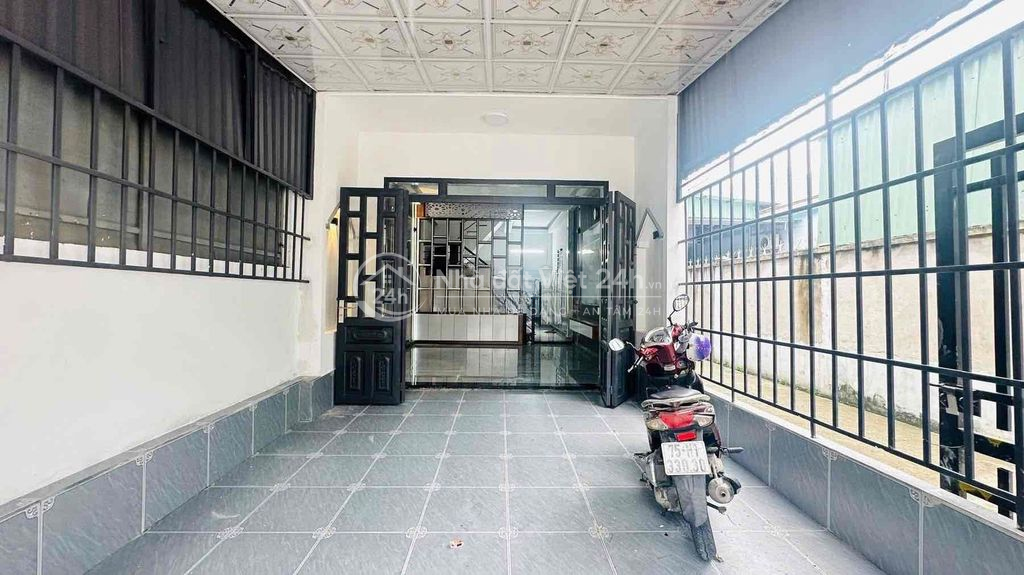 nhà trệt lầu 2 mặt thoáng Thuận Giao gần 22/12 giá chỉ 2tỷ880