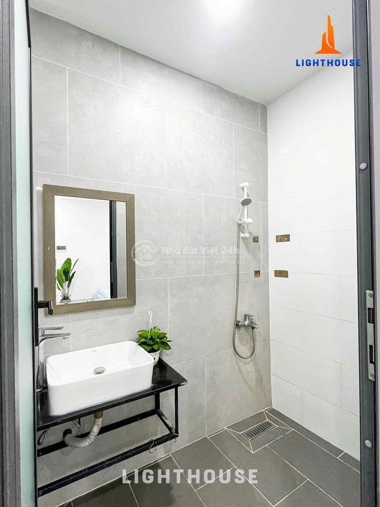 🎓 STUDIO CHÍNH CHỦ CÓ MÁY NÓNG LẠNH – 5 PHÚT TỚI IUH & VĂN LANG CS3!
