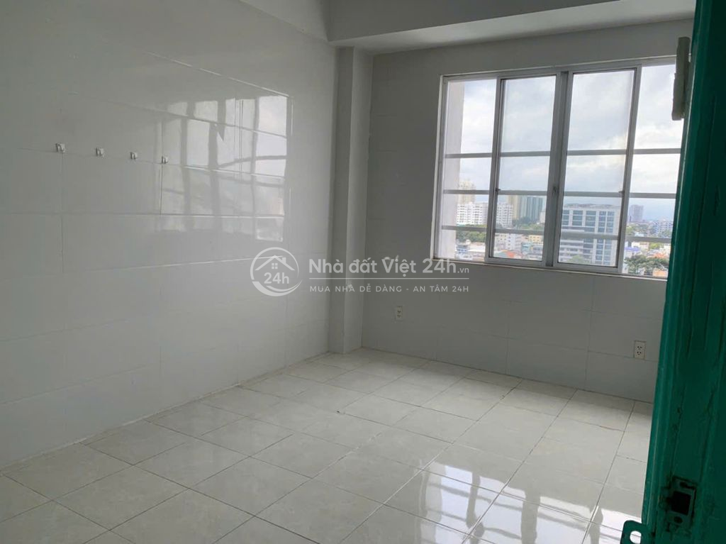 Bán gấp căn hộ Bàu Cát 2, Tân Bình, 50m2, 2PN, sổ hồng, lẦU 3.