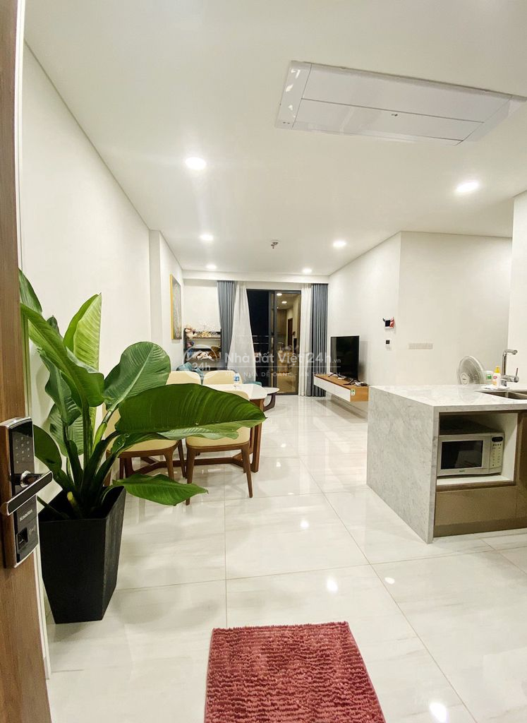 Cần cho thuê CH Sky Center. 75m2 , 2pn full nội thất , giá 16tr ở liền