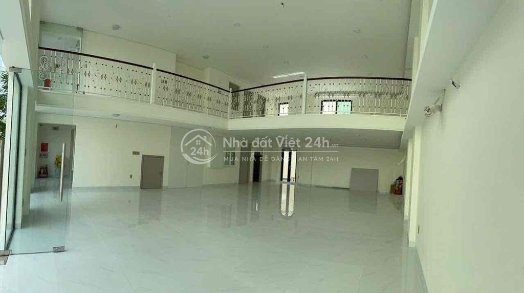 Cho Thuê Tòa Nhà VP Mặt Tiền Nguyễn Tuyễn Q2, 600m², Giá 70 Triệu