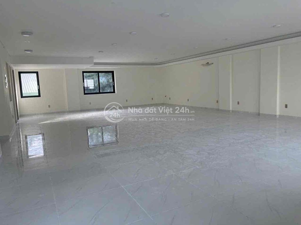 Cho Thuê Tòa Nhà VP Mặt Tiền Nguyễn Tuyễn Q2, 600m², Giá 70 Triệu