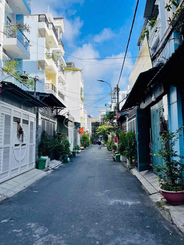 BÁN NHÀ TÂN BÌNH PHAN HUY ÍCH 34M2 HXH SÁT NHÀ GẦN SÂN BAY 4 tỷ nhỉnh
