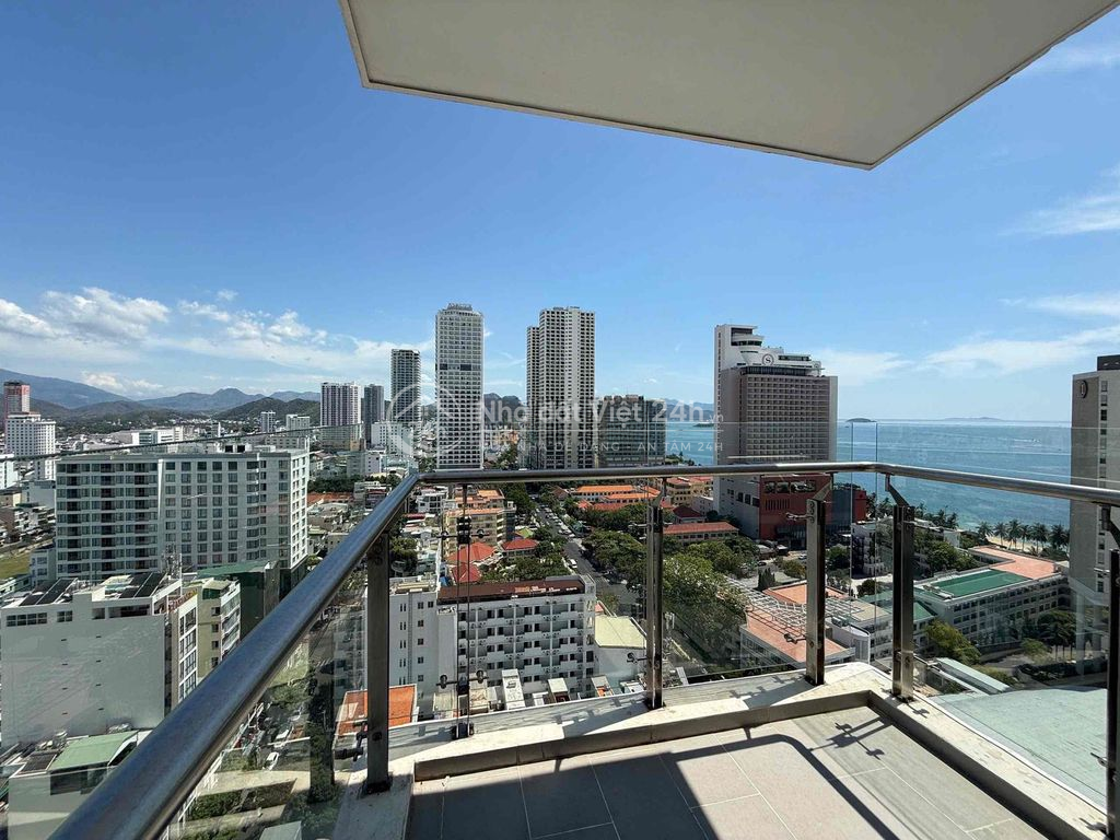 Cho thuê căn goc TUI BLUE (ARIYANA BUILDING) - TTTP Nha Trang