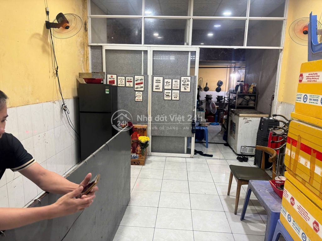 MB 8TR/tháng  SANG QUÁN ĂN ĐANG HOẠT ĐỘNG – ĐẦU HOÀNG DIỆU 2, THỦ ĐỨ