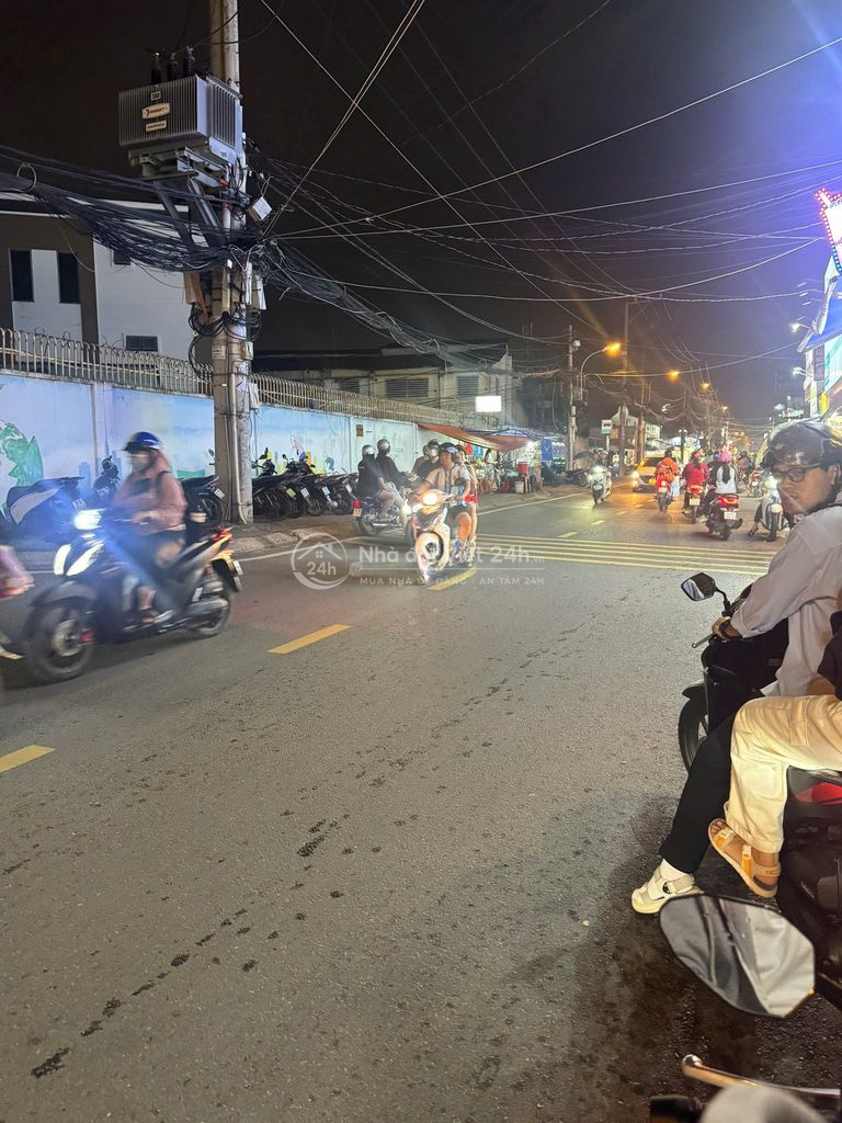 MB 8TR/tháng  SANG QUÁN ĂN ĐANG HOẠT ĐỘNG – ĐẦU HOÀNG DIỆU 2, THỦ ĐỨ