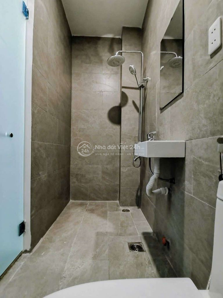Cho thuê chdv full nội thất ngay DHSG - Giá 8tr/ tháng