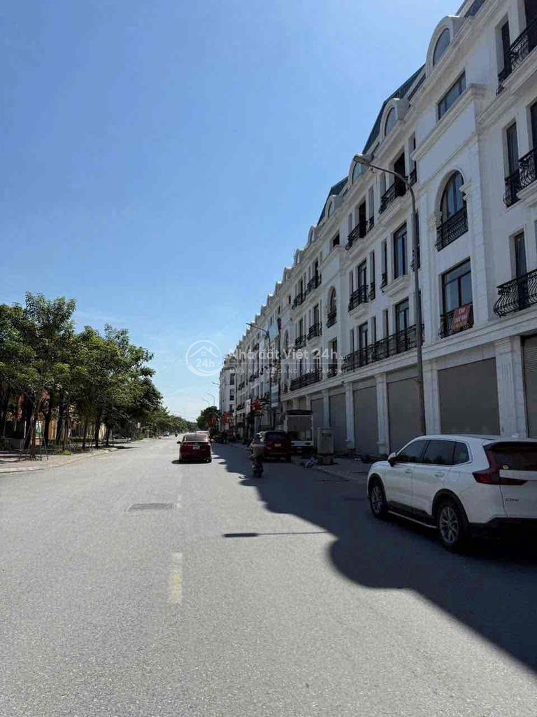 Bán nhà 4 tầng view công viên khu đô thị Phúc Thành Bần, Mỹ Hào, Hưng