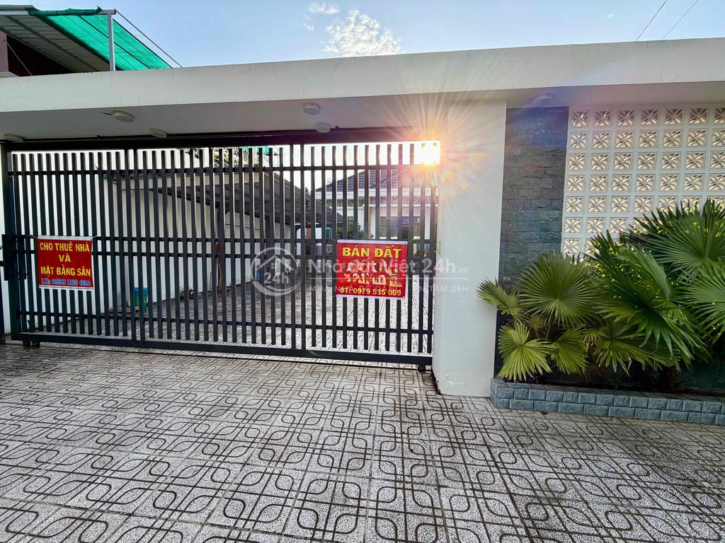 bán đất tặng nhà (tổng 3 nền)