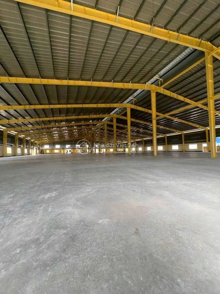 xưởng ngoài KCN ĐỨC HÒA LONG An giá 3,2$/ m