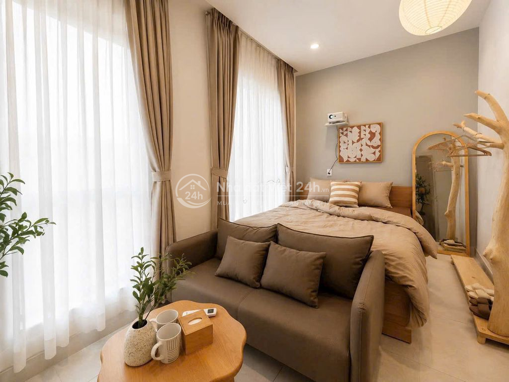 Bán Nhà mới Có thang máy,10PN, 10wc, Gần Quận 1