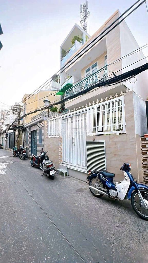 BÁN NHÀ CHÍNH CHỦ 1 ĐỜI Q4