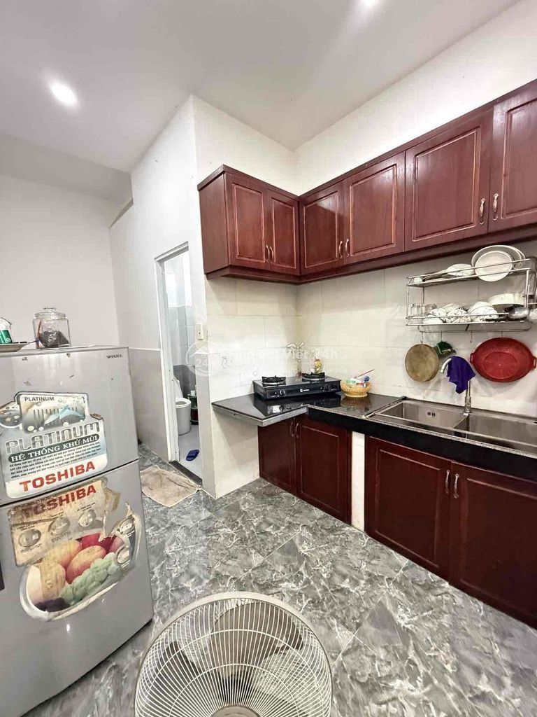 Bán Nhà 3 Phòng Ngủ, 43M2 Gần Hẻm Xe Hơi, Ngang 5M, Huỳnh Tấn Phát